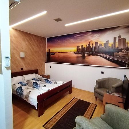 Fun Rooms Sobe Prenociste Borca Екстер'єр фото