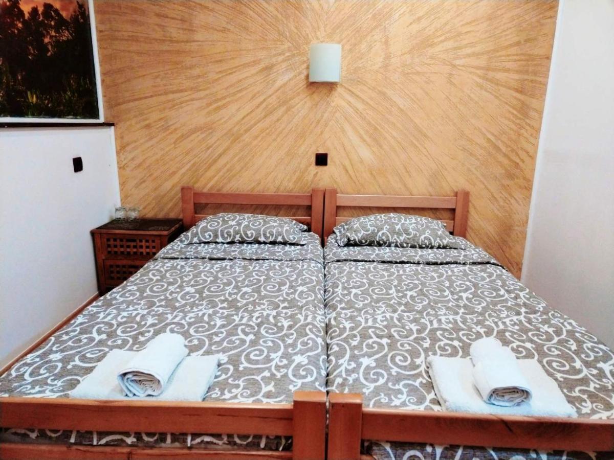 Fun Rooms Sobe Prenociste Borca Екстер'єр фото