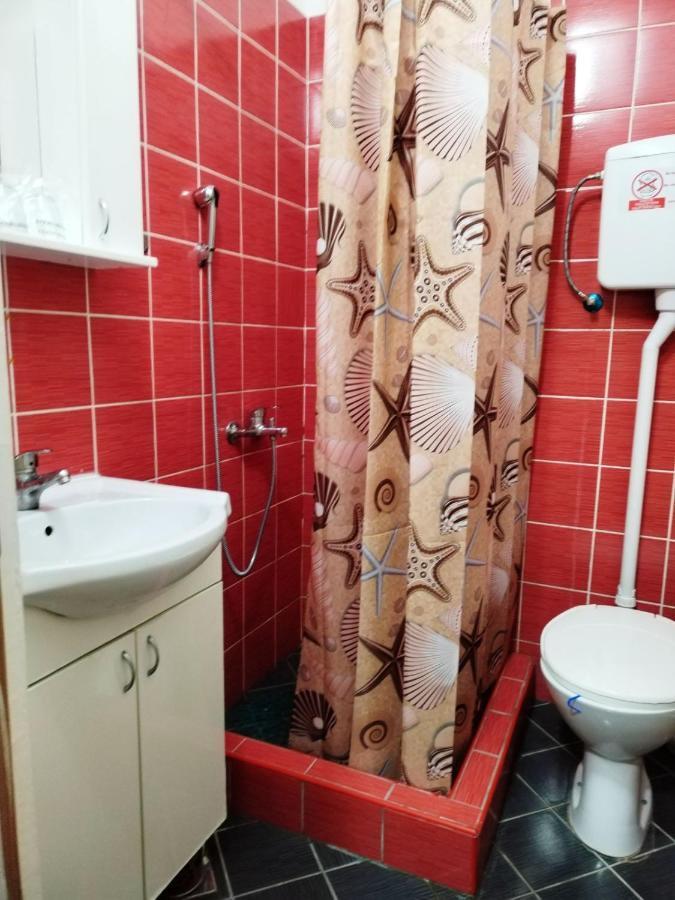 Fun Rooms Sobe Prenociste Borca Екстер'єр фото