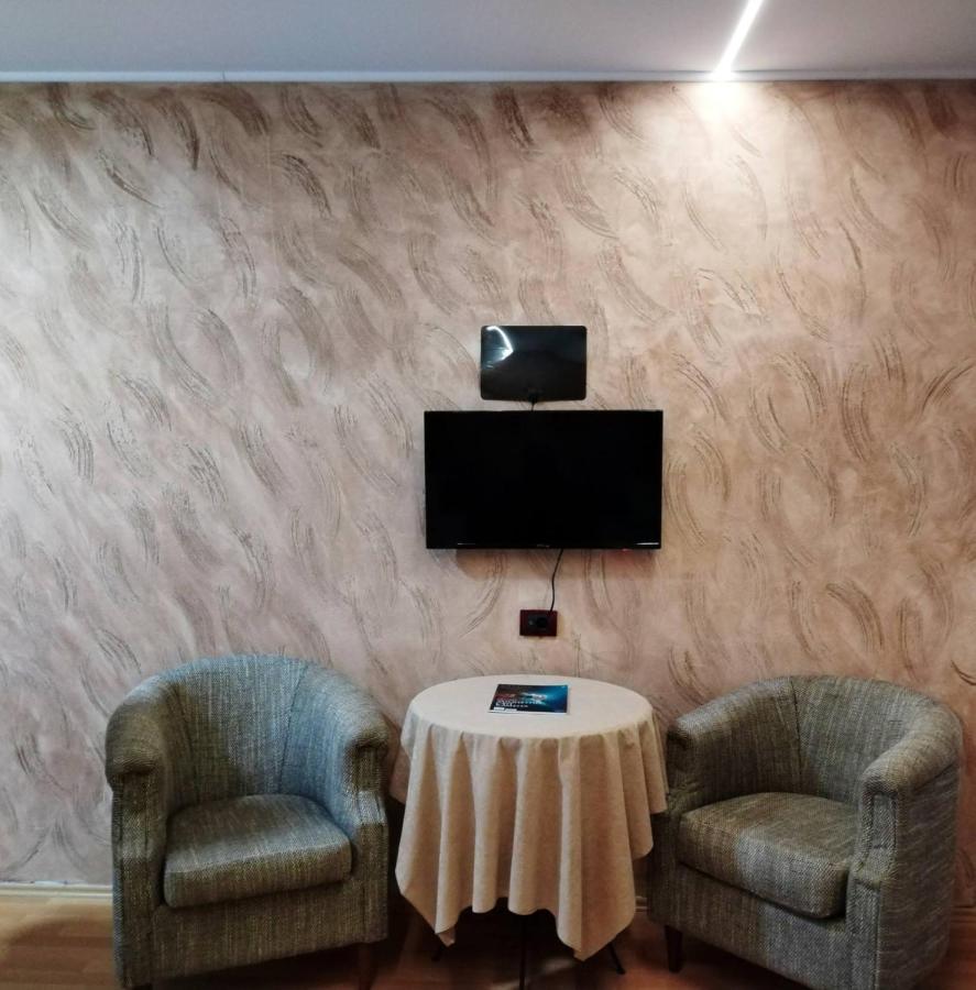 Fun Rooms Sobe Prenociste Borca Екстер'єр фото